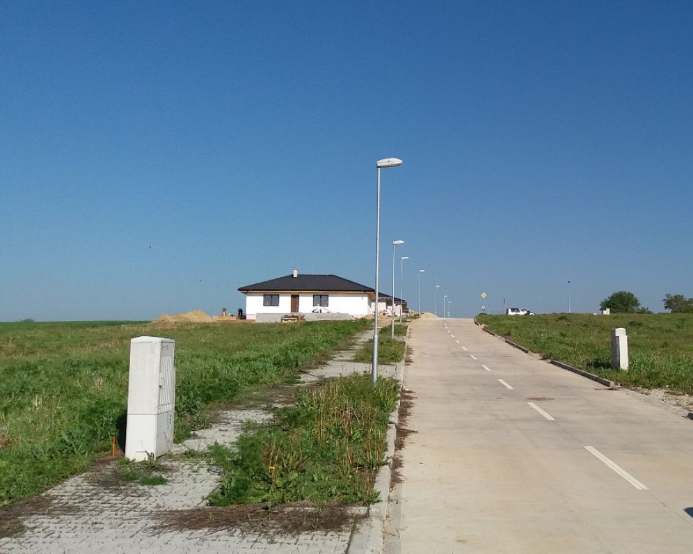 POZEMOK 412 m2, Suchá nad Parnou, okr. TRNAVA