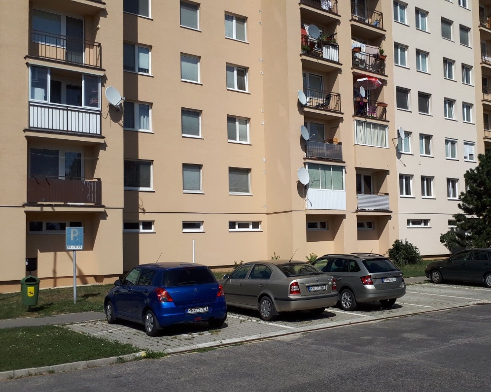 4 IZBOVÝ BYT /81m2/ PIEŠŤANY, M.BELA