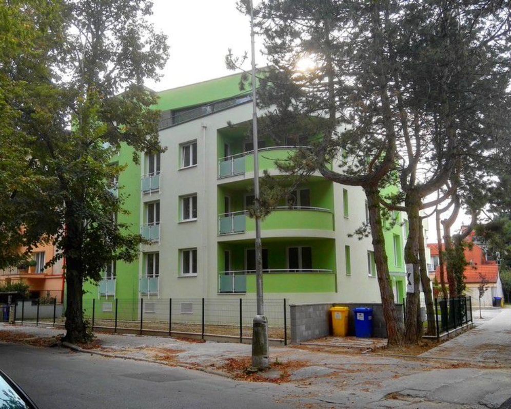Nový dvojizbový byt 72 m2 s garážovým státím v Piešťanoch pri parku.