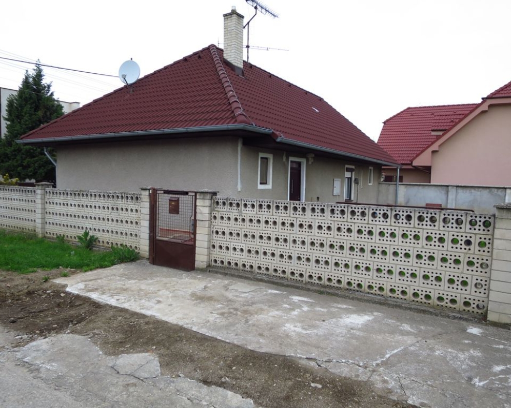 RODINNÝ DOM 3+1 + GARÁŽ BOROVCE