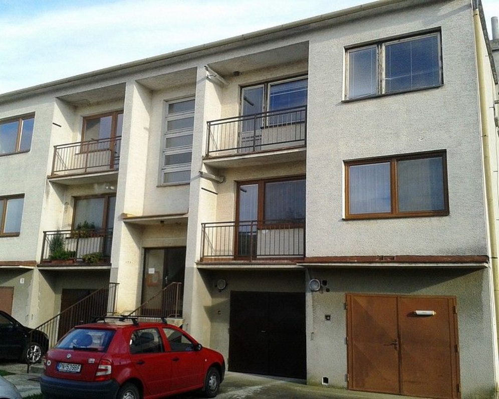 3 izbový byt 72 m2 + garáž 17 m2 + 2x balkón, NIŽNÁ, okr. Piešťany