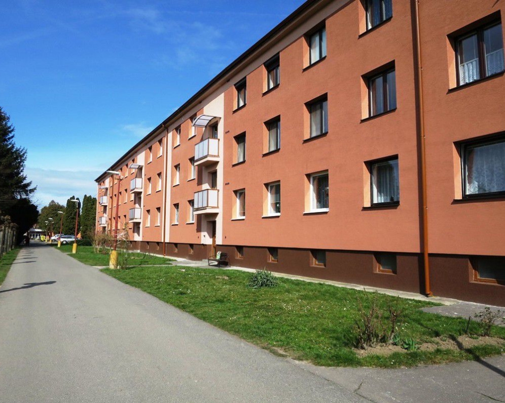 TEHLOVÝ 2 IZBOVÝ BYT BREZOVÁ POD BRADLOM, 63M2, BALKÓN
