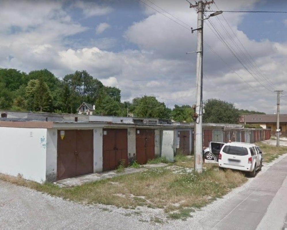 Predaj Garáž 21m2 Vrbové, Hoštáky