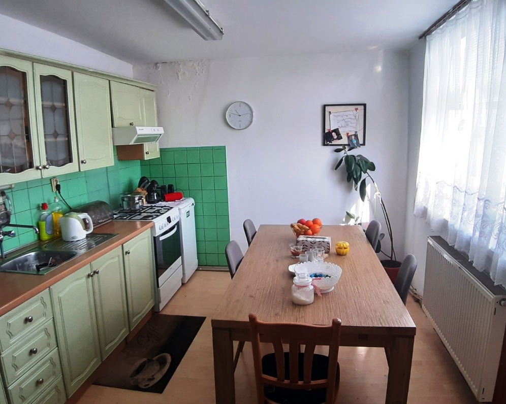 4 izbový tehlový byt 96 m2 Piešťany, Orviská cesta